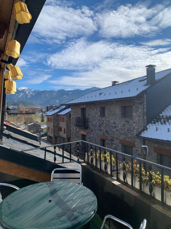 Atico Con Encanto En Bellver De Cerdanya Apartment Exterior photo
