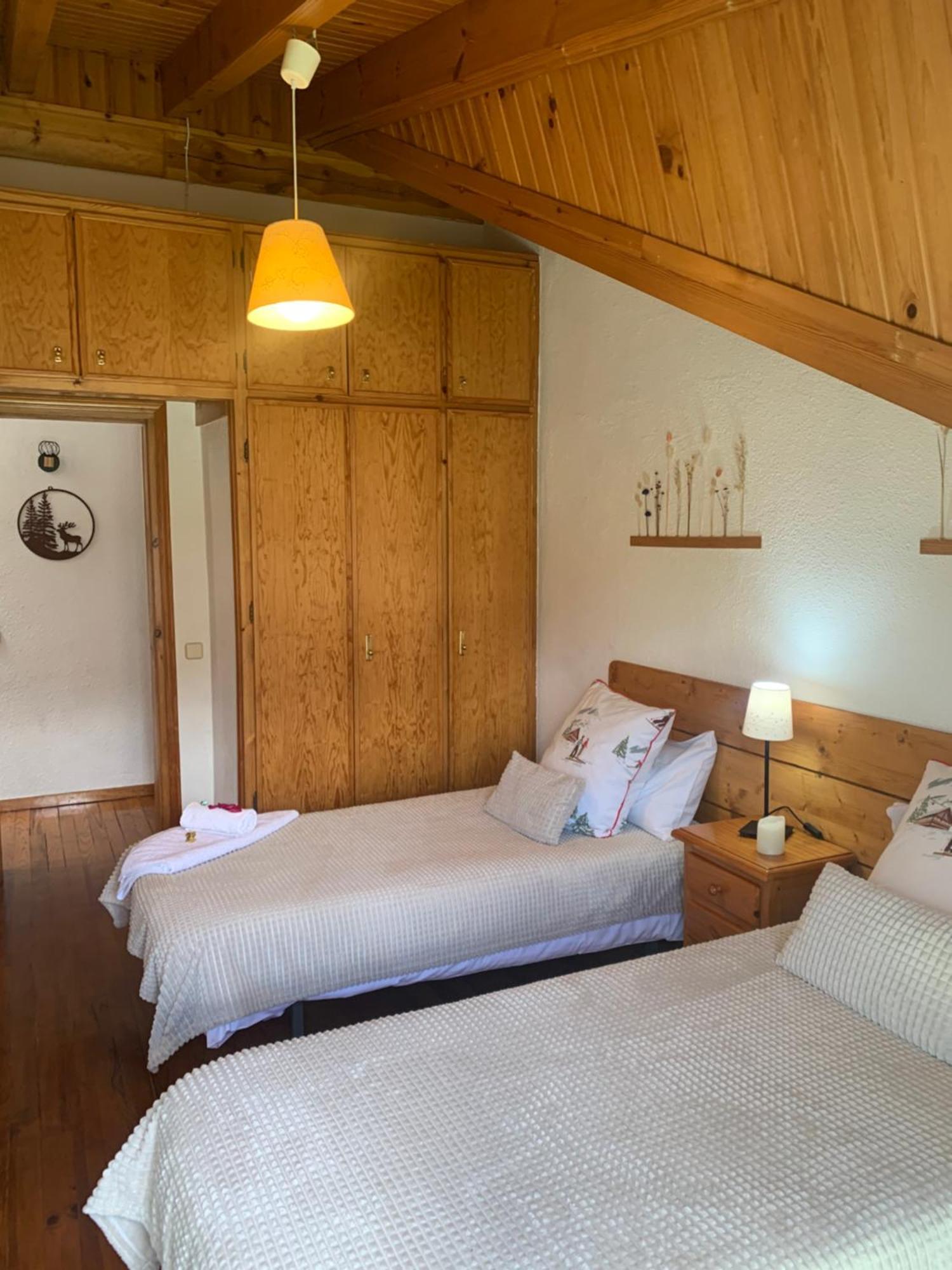 Atico Con Encanto En Bellver De Cerdanya Apartment Exterior photo