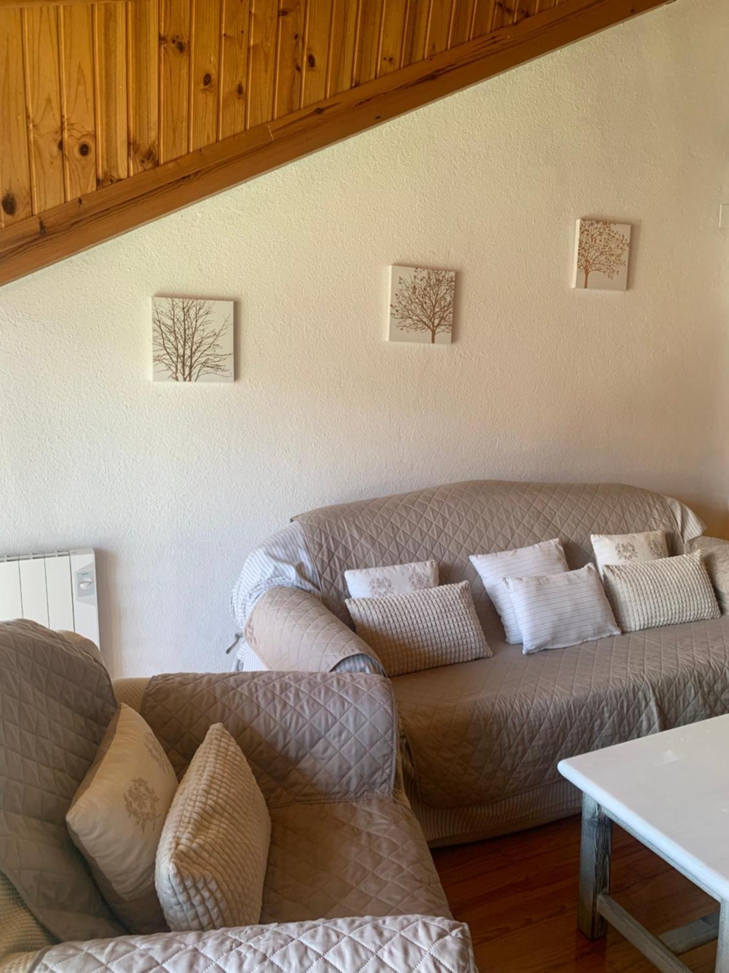 Atico Con Encanto En Bellver De Cerdanya Apartment Exterior photo
